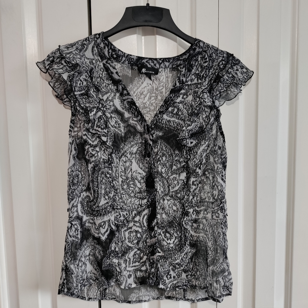 AB Studio Sheer black and white short sleeve top Medium
